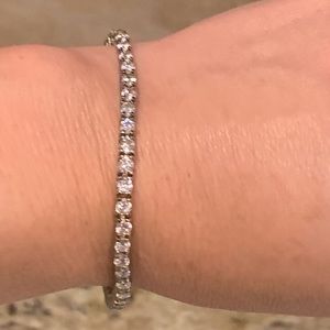 Cubic Zirconia SS Bracelet **BROKEN CLASP**